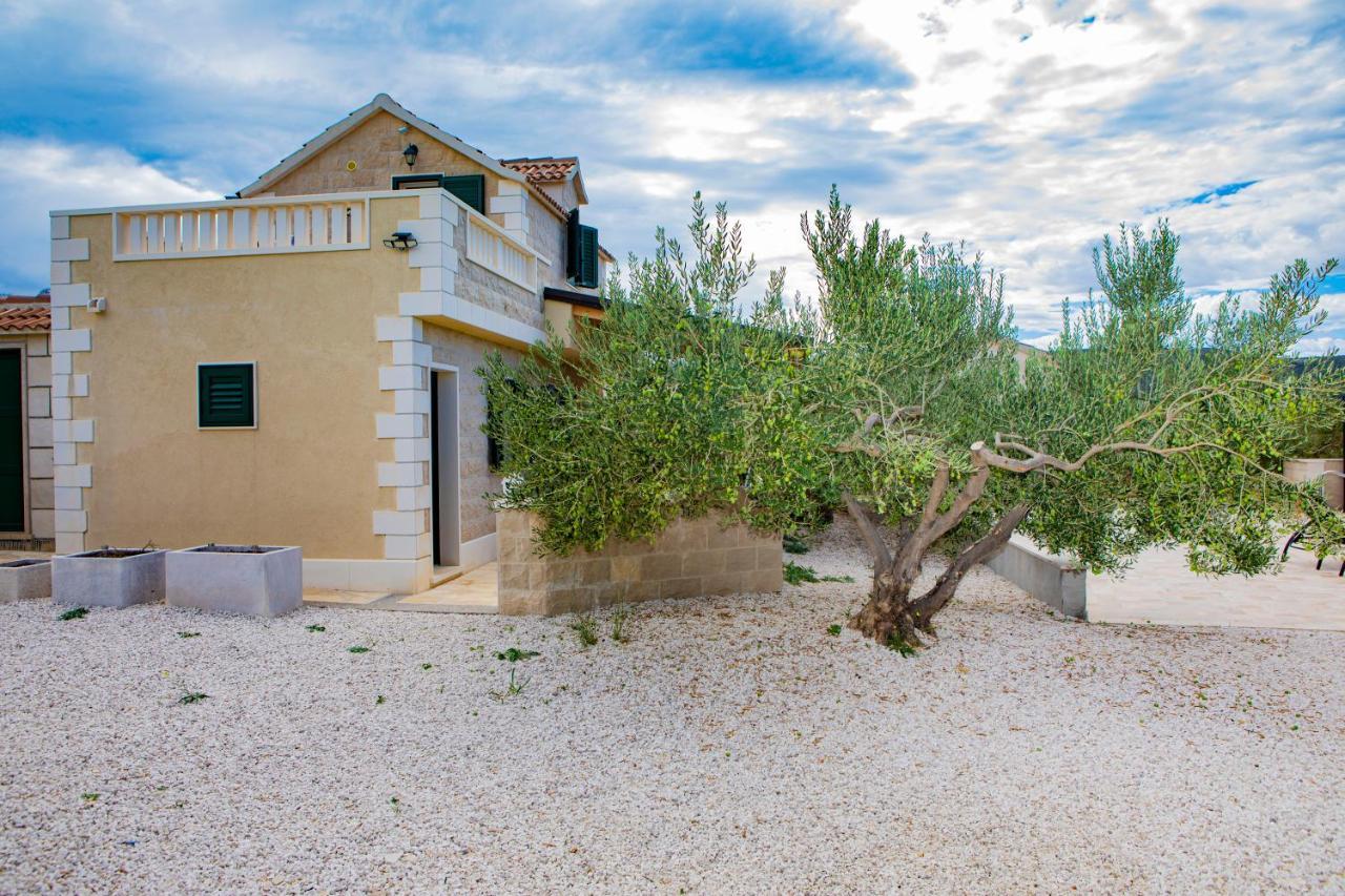 Opg Villa Meri Pucisca Exterior foto