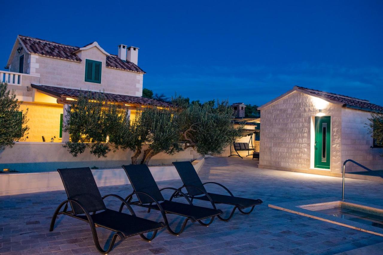 Opg Villa Meri Pucisca Exterior foto